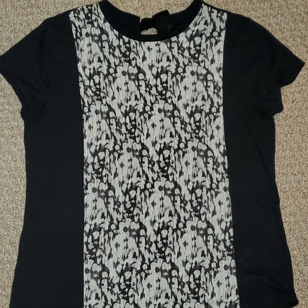 Short sleeved blouse with back tie detail